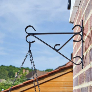 Smart Garden Heavy Duty Hanging Basket Wall Bracket