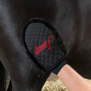 Quilted Grooming Mitt Black